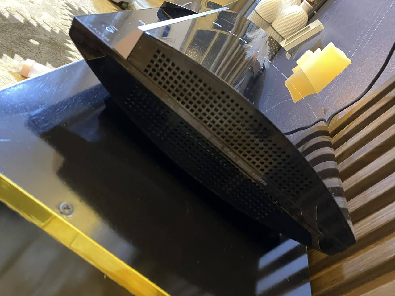 سلام عليكم جهاز بلي 3  مثل ماواضح بل صورة نضافه فول طلعلي بل امزون وياه اربع لعبات اصليه عناوين قويه  نطي سعر بل يرضي الله وبل عافيه ع ياخذ جهاز نزلت بي برنامج تهكير ويشغل اقراص منزل بي فيفا 18  عنواني بغداد شيخ عمر ماعندي توصيل 
***********
