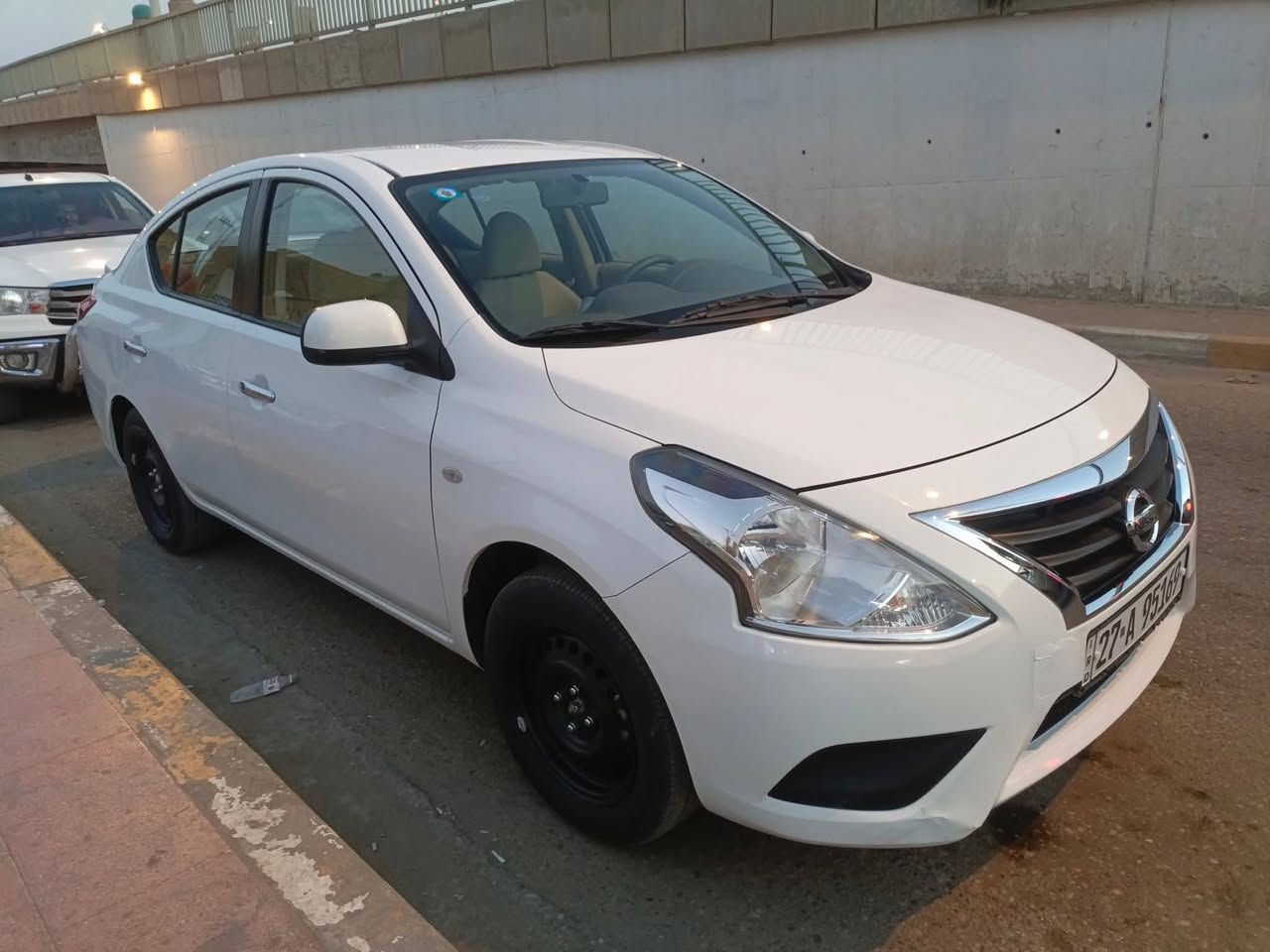 السلام عليكم
نيسان صني هندي موديل 2024

ماشيه 40الف  مكفوله من الضربه والصبغ

رقم معوقين  وكاله عامه

سياره ما متعوبه 

العنوان ذي قار مركز سعر ١٢٥ 

رقم الهاتف ***********
