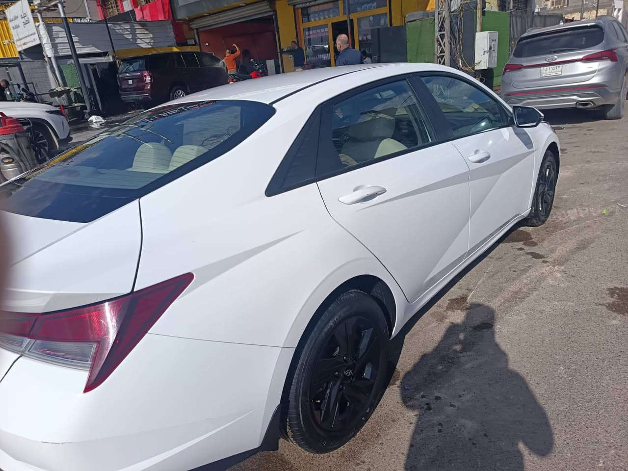 السلام عليكم هونداي النترا للبيع موديل 23 مكفولة كفالة عامة على وضع الشركة رقم وهزه جديد انكليزي رقم أربيل العنوان بغداد حي الجهاد مجمع النسيم رقم تلفون ***********
