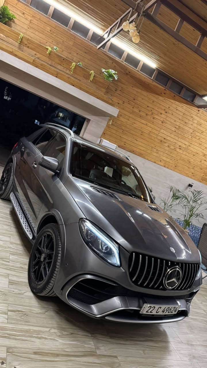 Mercedes GLE 350
المكينه 6 سلندر تنفس طبيعي ( المرغوب )
السياره فول مواصفات 
رادار امامي مانع تصادم
تحديد مسار 
كامرات 360
تدفئه ستيرن 
تدفئة كشنات
السياره فتحه
بيهه نضام تعتيم مري ذاتي
ابل كار بلي
نقطه عمياء
سستم صوت harman kardon
اوتو باركنك
السياره عليها ادامه كامله 
صفر مسج السياره 
حادثهه جاملغ و بنيد فقط ايرباك فقط كبسوله مستبدل بكبسوله جديده مو مقاومه و شغل تلزيك
السياره عليها كت amg اصلي
سعر السيارة 28 الف وبيهه مجال 
للتواصل : ***********
