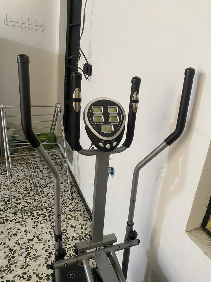 سلام عليكم جهاز جديد مستخدم ٧ ايام ...السعر 190 رقم الهاتف *********** السكن مدينة الصدر حي الكوفه شارع الصوره
