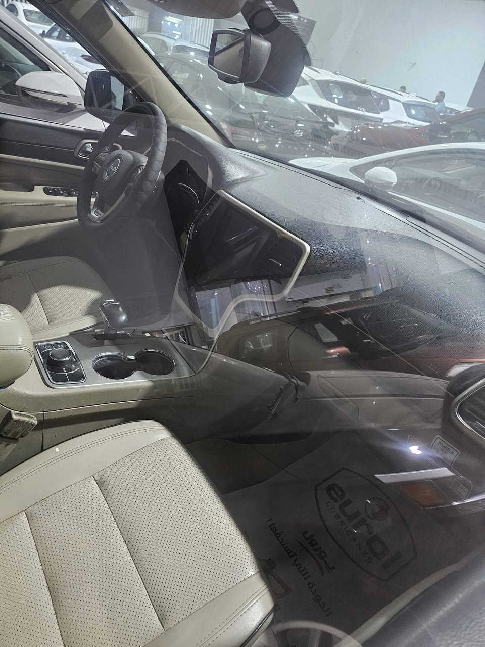 للبيع جيب موديل 2014 خليجي للاستفسار ***********
