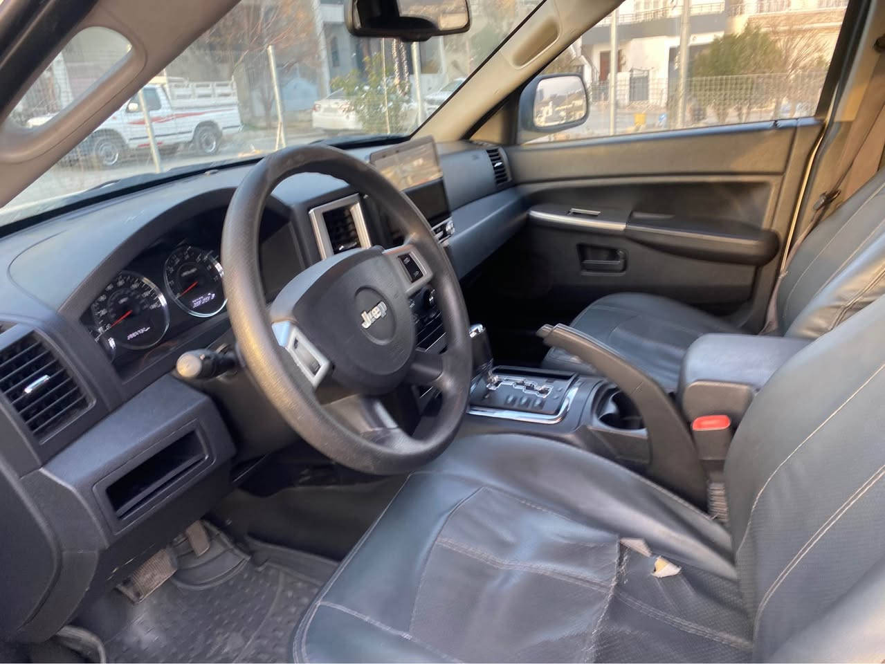 جيب لاريدوو ٢٠٠٨ كيرو مةكينة بةشةرت دةبل اكسل يةك بارجة بوياخ بي ناوكرتن سةنةوي تازة لة سليماني ١١٠ كةلا *********** السليمانية, العراق
