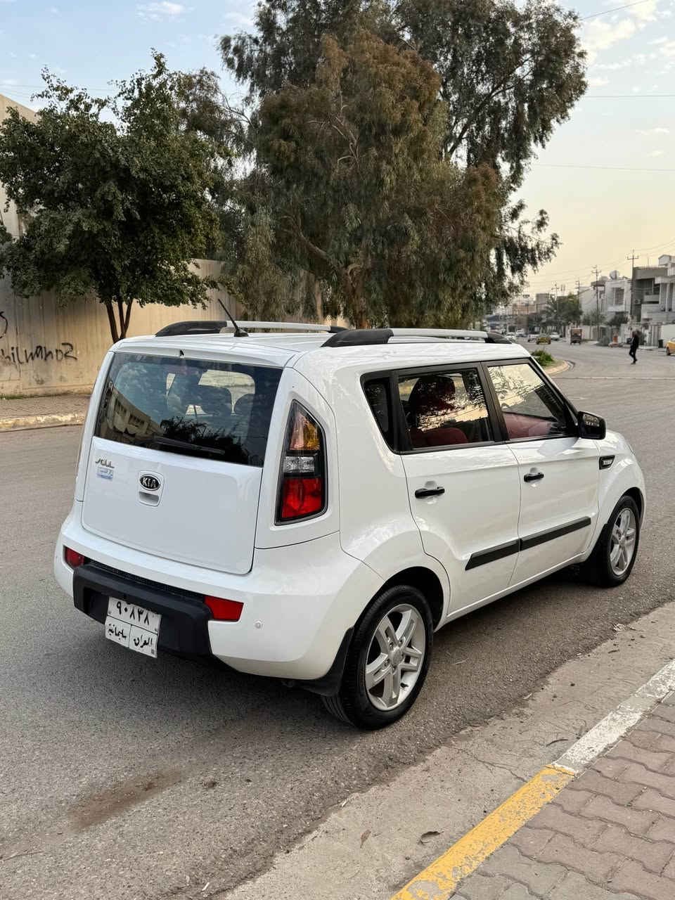 كيا صول ٢٠١١ خليجي
داخل احمر بلادي
نص مواصفات
گير ومحرك بالشرط محرك ١٦
كوبون بنزين موجود
السياره بدون ضرر بيه اماكن صغير كارت وتاتو بدون معجون بدون اي دعم وعندي صور قبل التصليح
سعره ١٠٦ وبيه مجال
***********
*********** كركوك, العراق
