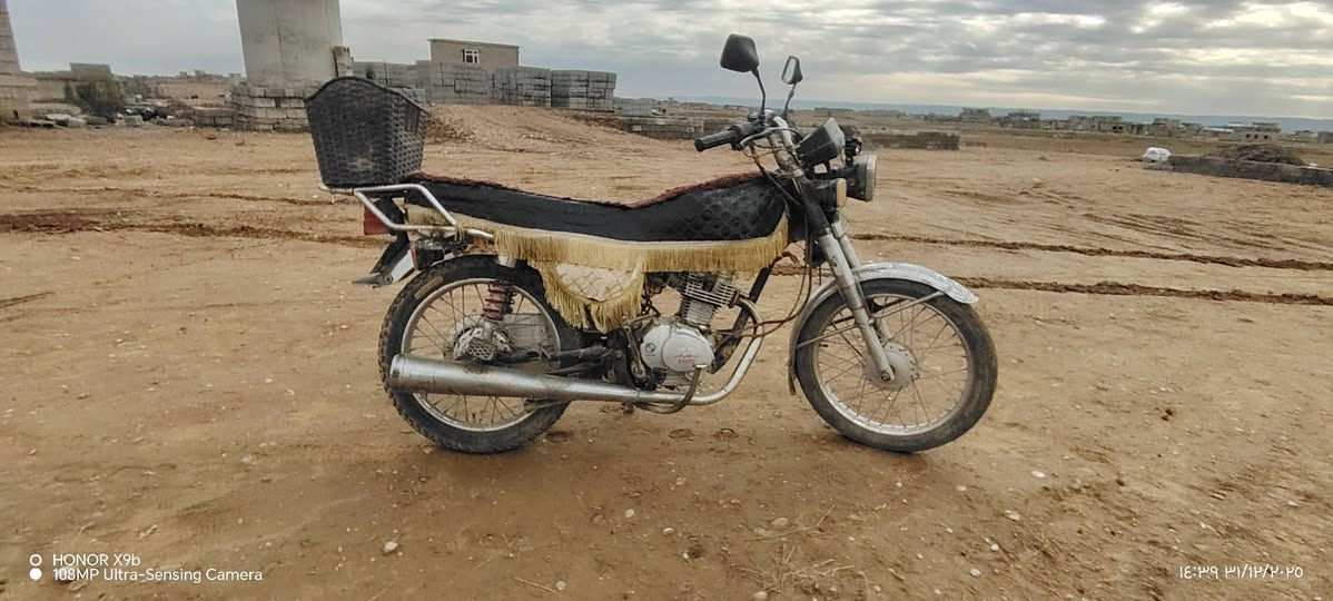 السلام عليكم موطور اربعه كير  (عيتاني باب اول  كلو بلادي  موديل 2015 تايراتو حيل نضاف  ضو امامي شغال كهربايات كلهن شغالات   السعر  275وبي مجال اتصل ***********🍂@#
