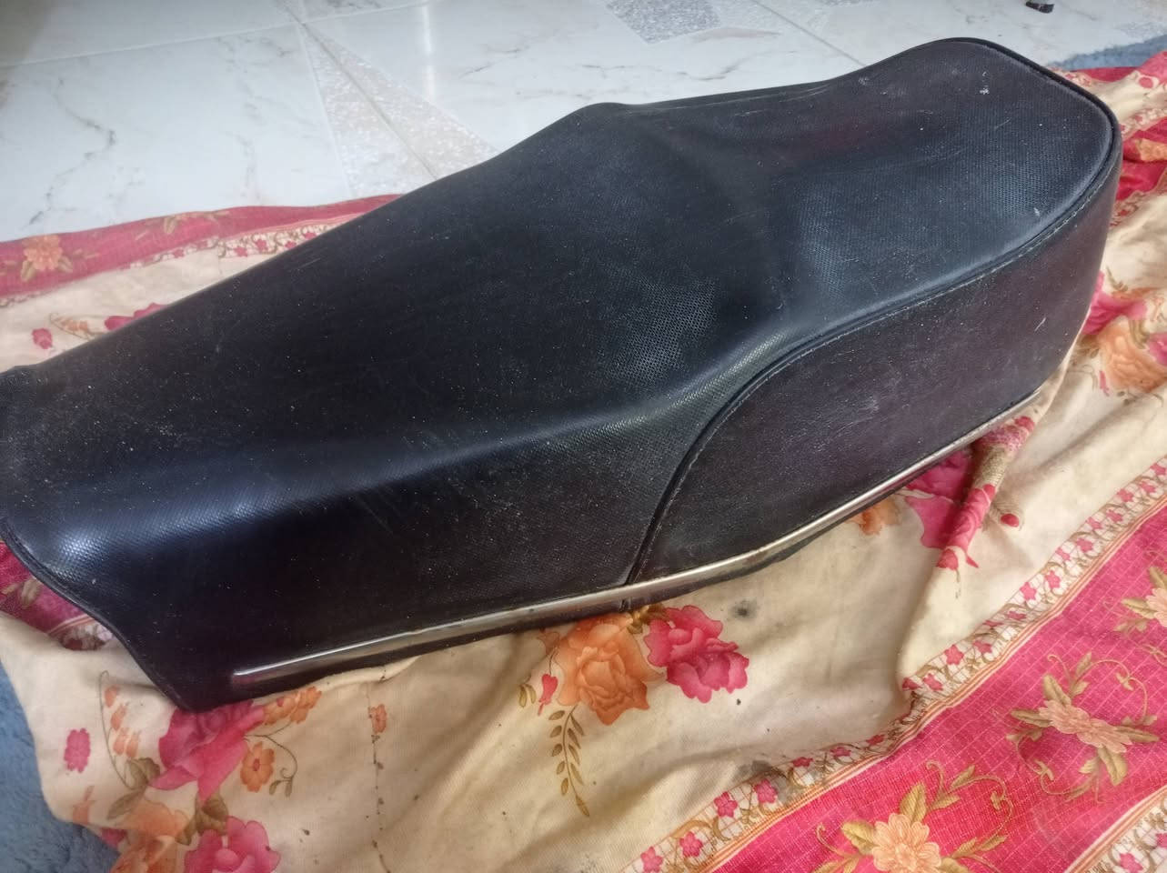 غراض دراجة للبيع

تانكي 10

كشن 10

سبايدر طياري 25

صالنصه نجمه صوت ب15

ويل خلفي نضيف كلش نقص 3 سيام هوه وتايرة وطبلة بريك ودشلي وبيم وبوش وزنجيل كلهن 45

ويل امامي هوه وتايرة وبيم ب20

دبلات خلفي 10

صدر امامي كامل ب35

سكان هوه وغراضه ب5

ماشه خلفية ب7

ستان ب5

شوته ب3

مكاني شطرة شراي راسلني خاص مو شراي لاتعبني فدوه اروحلك


**إذا كنت صاحب هذا الإعلان وتريد حذفه لأي سبب، رجاءا أرسل رسالة إلى الدعم الفني**