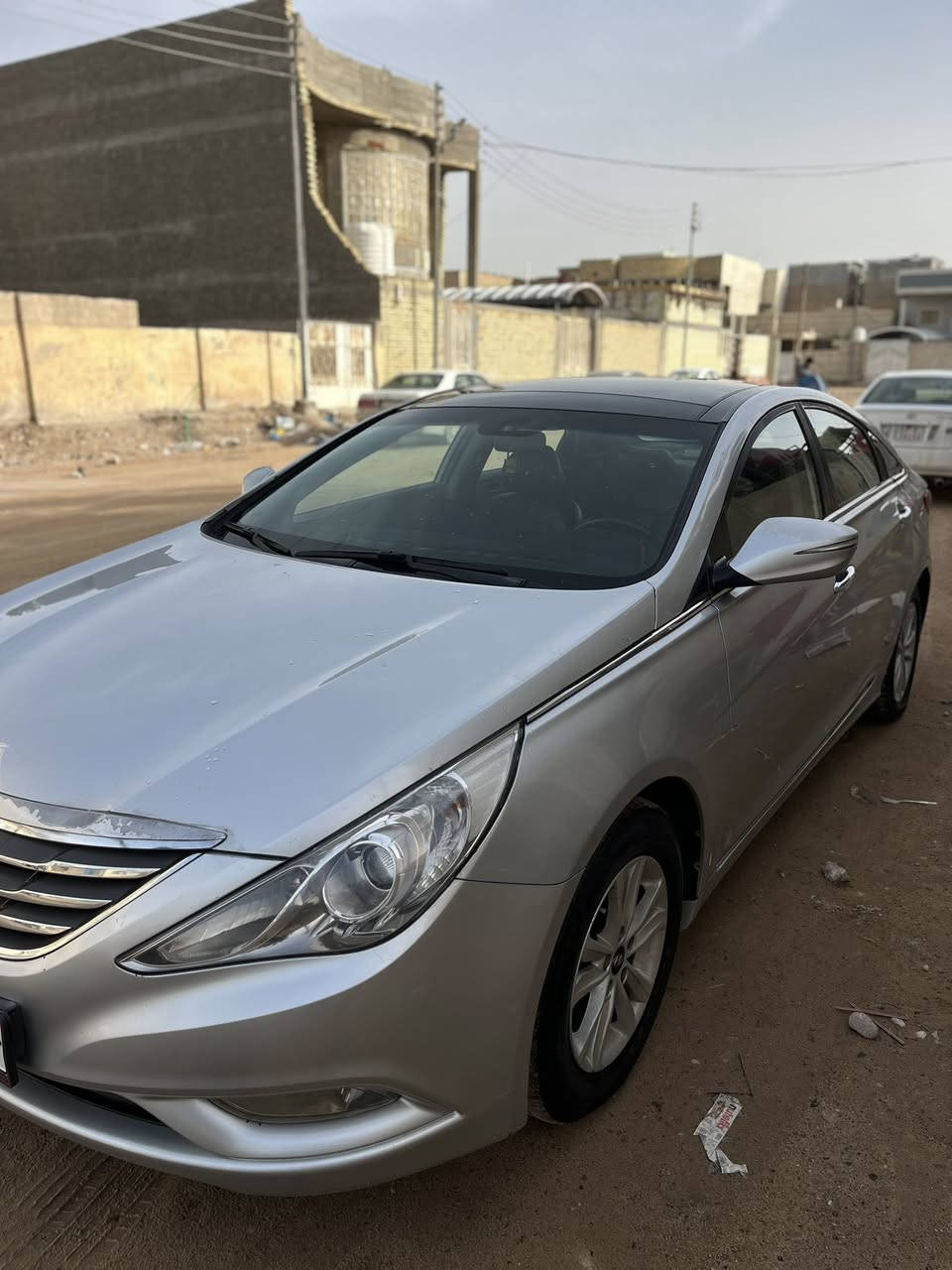 سوناتا ١٤  غاز انسه صرف ادوات ادوات فول للاخير بنراما بصمه كشنات كهرباء شاشه كامره دواره حداده فول مكينه كير شرط زيرووو تخم تاير جديد مكان السياره البصره السعر ٥٠ بيها مجال متوم اربيل ارقام فقط ***********
