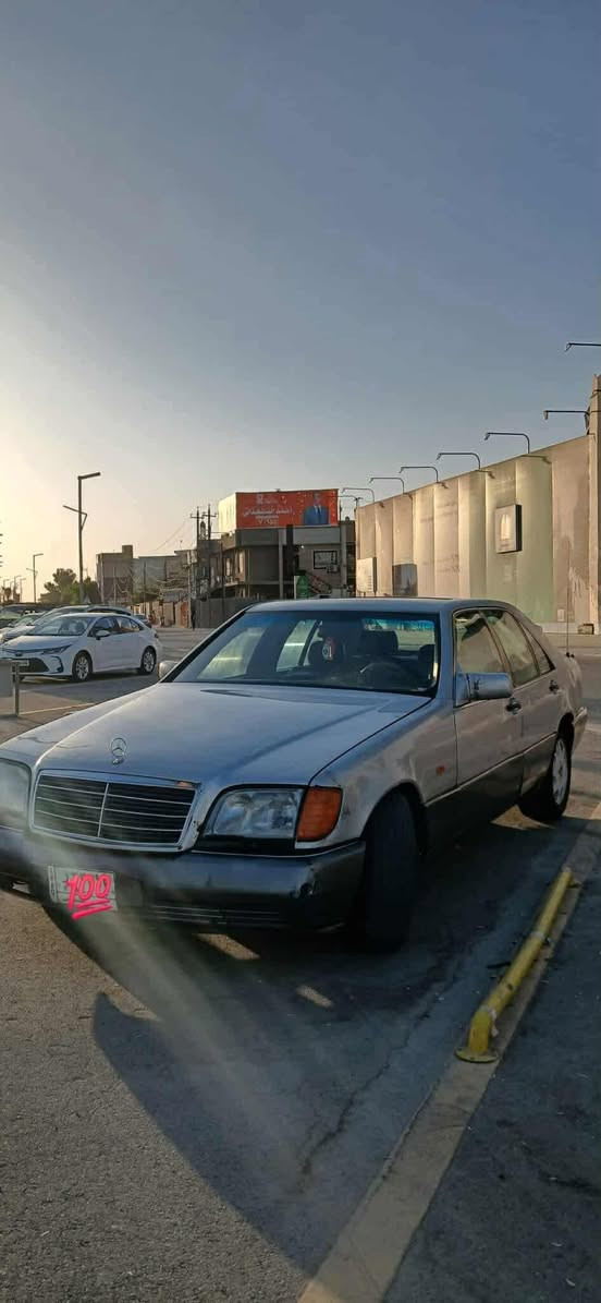 السلام عليكم ورحمة الله وبركاته
سياره مارسيدس شبح باب قصير رقم بغداد كير مكينه تبريد خير من الله موديل 92 بس شويه بيها فطر بالشاصي السياره مال تعمير السعر 50وبيها مجال 

***********
