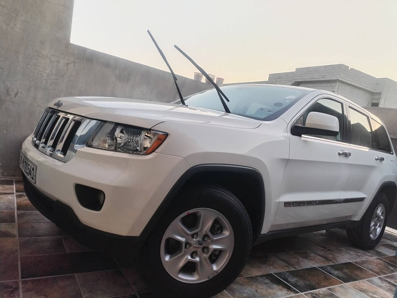 جيب لاريدو 2011 امريكي
بدون ضرر فقط مكانات بارد 

بدون صبغ بدون معجون 

صدر و تايرات تخم جدد 

كير ومحرك جديد 

مكاني كركوك

السعر 170  وبيها مجال 

***********
