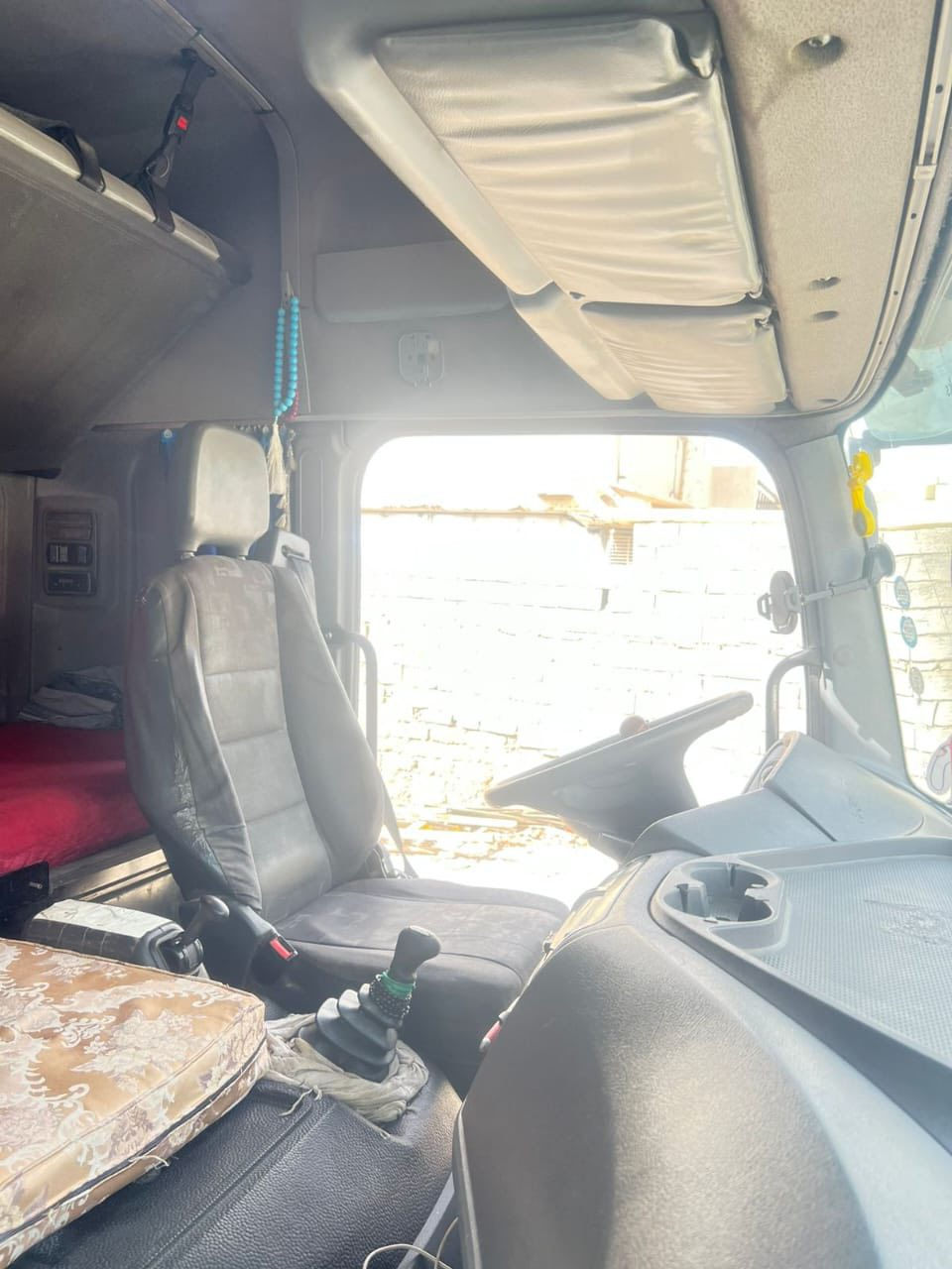 ألسلام عليكم اتيكو 2006 سته سلندر گير ست نمر هاف قفل اكسل مجموعه اكتروز طول 7وربع دبل مناميه جوبلس خلفي ورك امامي رقم وسنويه جديد هزه جديد حصه كاز شرط التحويل بأسمي وعلي محرك جديد كله بشرط سياره فوول نضيفة للأستفسار ***********
