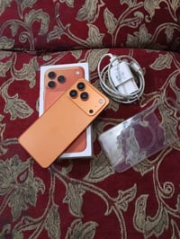 آيفون 17 • مقلد • قابل التفاوض