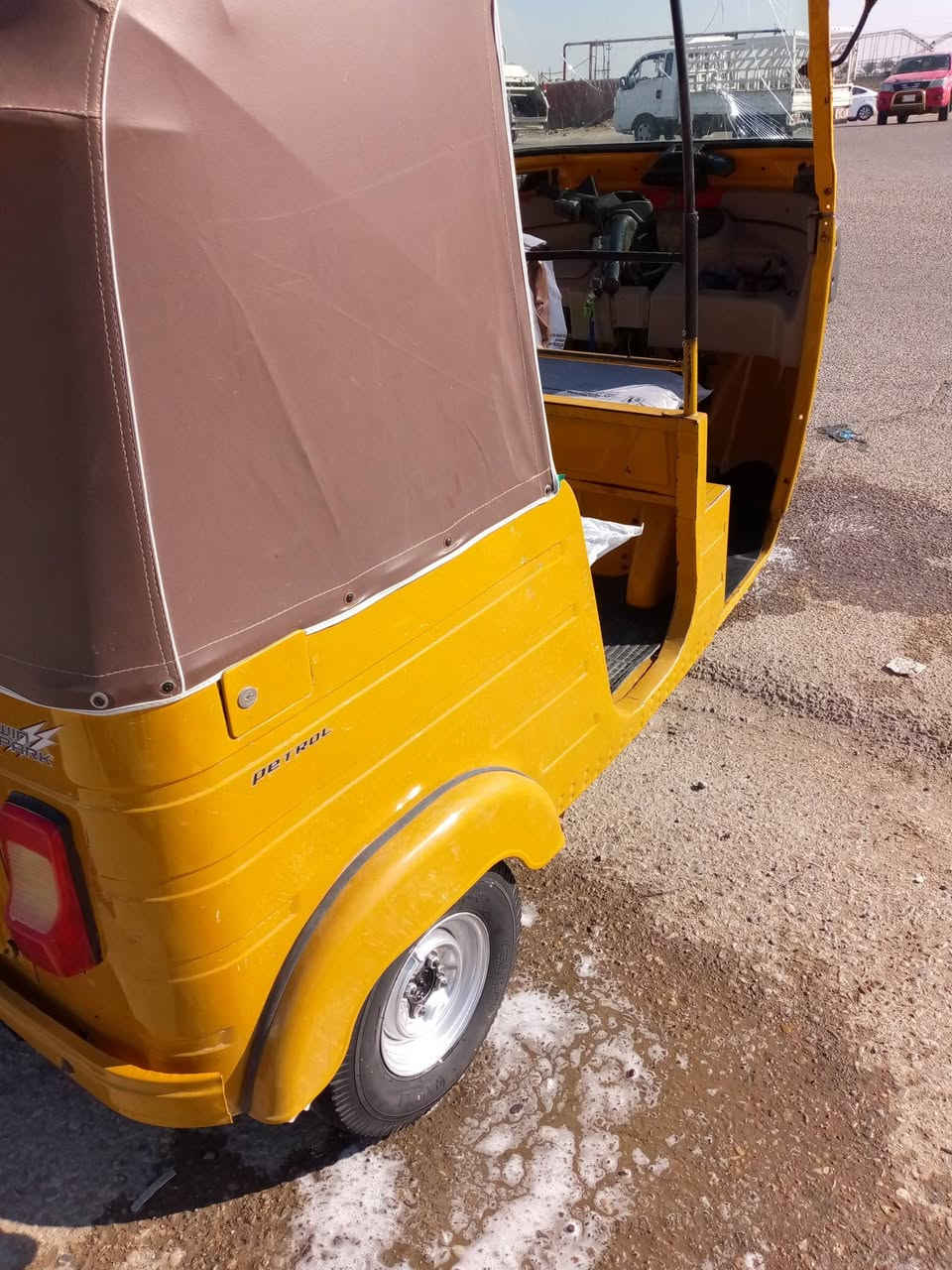 سلام عليكم تكتك لبيع عشرين كفاله عامه اوراق وكيله سيد خلدون تخم تأير دوشه تكتك مال  جناي سعر(6200)بيه مجال(***********) الاستفتاء
