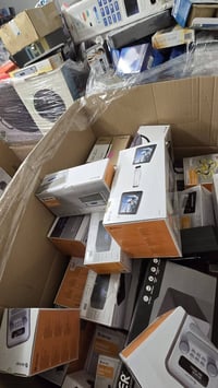 جمله • فقط • إلكترونيات