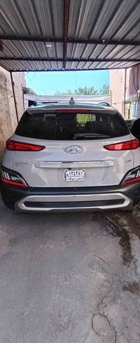كونا موديل ٢٠٢٣ / حجم المحرك ١٦٠٠ تيربو سمنتي حادث جاملغ وبنيد السياره...
