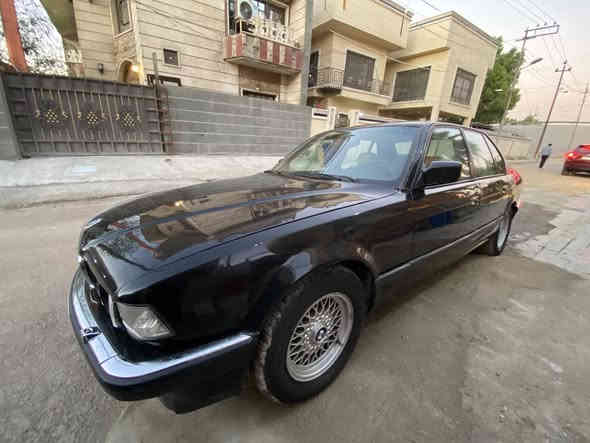 السلام عليكم 
740 اصل بجم عريض اسود ملكي 
موديل 1993
كير ومكينة ومجموعة كاملة لكزز ياباني تويوتا
داخل جلد كريمي
دبل جام 
دركة ستيرن ايرباك
تبريد شغال 
لايت عالي ناصي زينون
ارقام انكليزي بغدادتحويل مباشر
مكان السيارة بغداد الدورة 
السعر 65 $
***********
