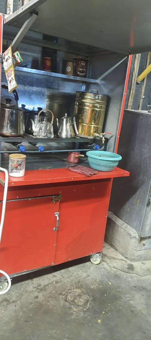 السلام عليكم جمبر جاي كامل كلشي وياه نقصه فقط قنينه وتفتح مكانه بغداد طالبيه ***********
