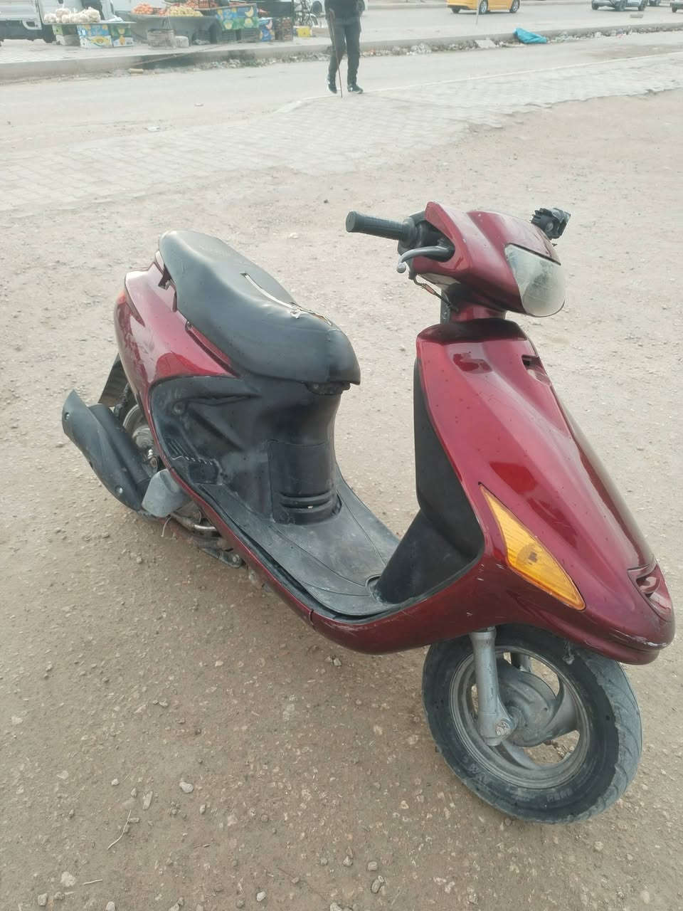 فراشه للبيع نضيفه اي نقص مابيها مفتوحه مره وحده تجفيت اصلي سعرها ٣٥٠ وبيها مجال دراجه مو الي راح اخلي رقم صاحبها شراي يتصل ***********
