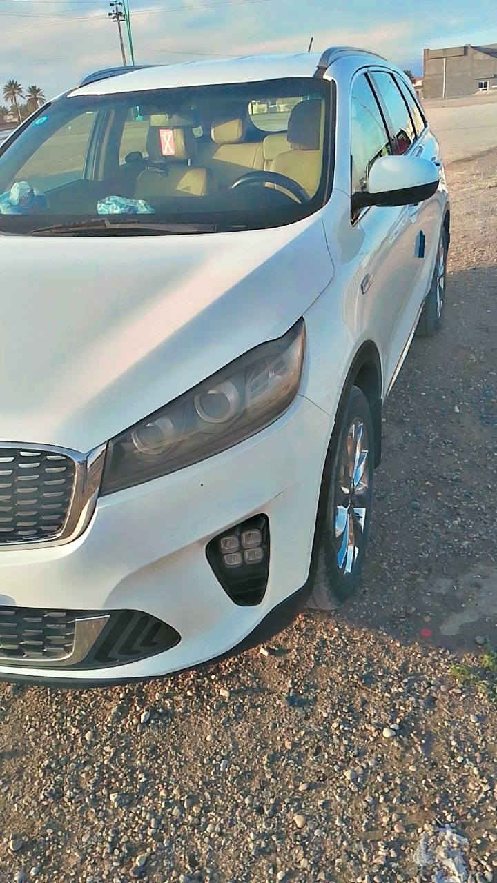 سلام عليكم سورنت موديل 19سياره جديد بيه شويه بل صندوق المكان الرمادي الاستفسار عل  ***********
