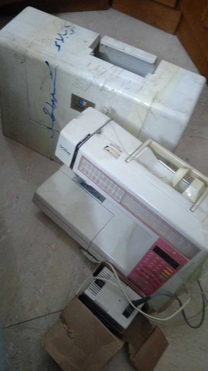 السلام عليكم مكينه برذر كومبال بعدها بالجيس 99نقشه اشتريتها وماعرفت استعملها سعرها 175


**إذا كنت صاحب هذا الإعلان وتريد حذفه لأي سبب، رجاءا أرسل رسالة إلى الدعم الفني**