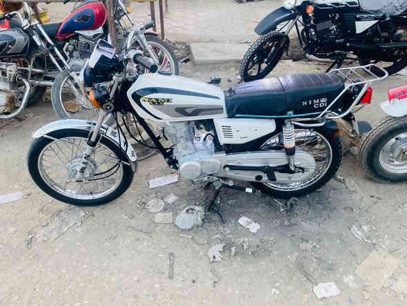 السلام عليكم دراجه للبيع موديل 23 طالعه ب٢٤ أوراق أصولي مكان شطره السعر ب٨٥٠ وبيها مجال دراجه برغي واحد مامفتوح بيها كهربائيات كلها شغاله دراجه مكفولة
***********
