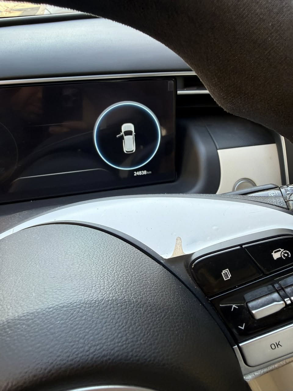 السلام عليكم
توكسان خليجي 24

ماشية 24 الف مكفولة فقط رصعه بالجنطة زغيره مثل ما موضح بالصورة بأسمي رقم بغداد 222 ورقة مكاني بغداد الدورة

***********
