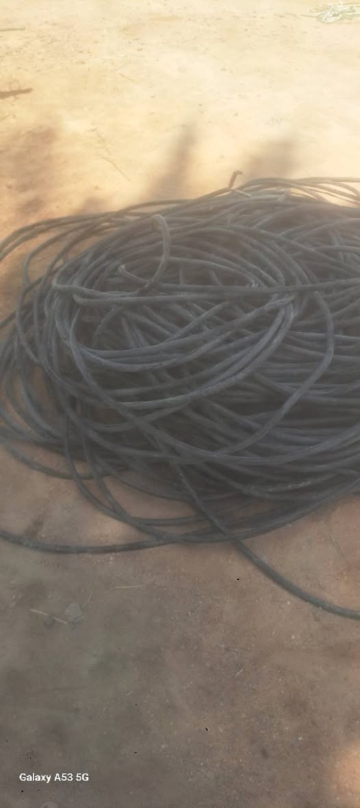 كيبل ٤ ×١٠اردني
٣٩٠ متر للبيع 
بابل الحمزه الغربي مقابل فرع خيقان 

***********
