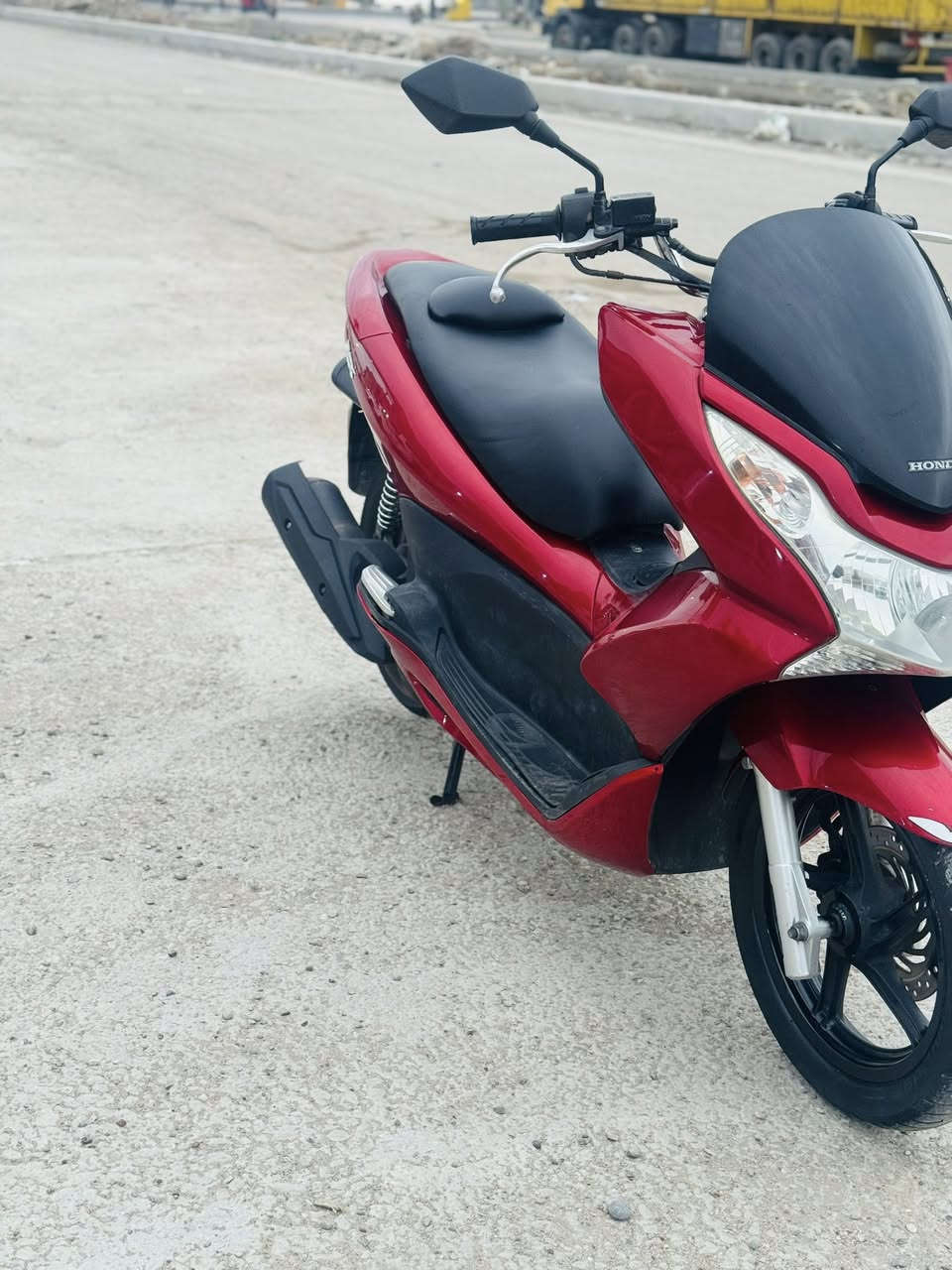 يا الله
السلام عليكم 
بي سي اكس 
موديل 16 
جيل اول 
ياباني 
حساس زدحام 
ستان كهرباهي
امرايات اصليه 
راجه خير من الله 
مكفوله كفر ومكينه 
لون احمر 
مكان ام الكبر 
رقم ***********
