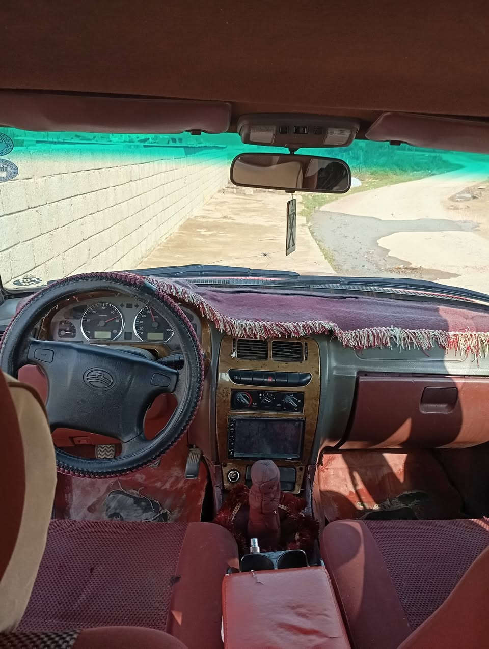 عەرەبی
سلام علیکم شباب /
دیر مودیل ٢٠١٢   ,  شرکة مهند 
داخل احمر کشن مرزیة   گیر و محرک بشرط   السیارە ثلاث مروحات   تبرید شغال  , السیارة  رقم اربیل رقم و سنوي جدید لحد ٢٠٣٠ ,  السیارە بس بیها چاملغ سائق سبوخ  بدون بطانة  یعني بدون داخلي  و نسف دوسة  للسعر  اتصل  *********** 

کوردی
سەلام و علیکم   دێر مۆدێل ٢٠١٢ شەریکەی موهەنەدە سێ پانکەیە کوشن مەرزیە ناو سۆر  گێرو  مەکینە بەشەرت  سبوخی چاملغی لای سەیاقی بێ بەتانە ناوەوەی نەگرتوە  لەگەڵ نیو دۆسە رەقەمو سەنەوی نوێیە تا 2030  رەقەم هەولێر  رەقەم تەلەفۆن  ***********
