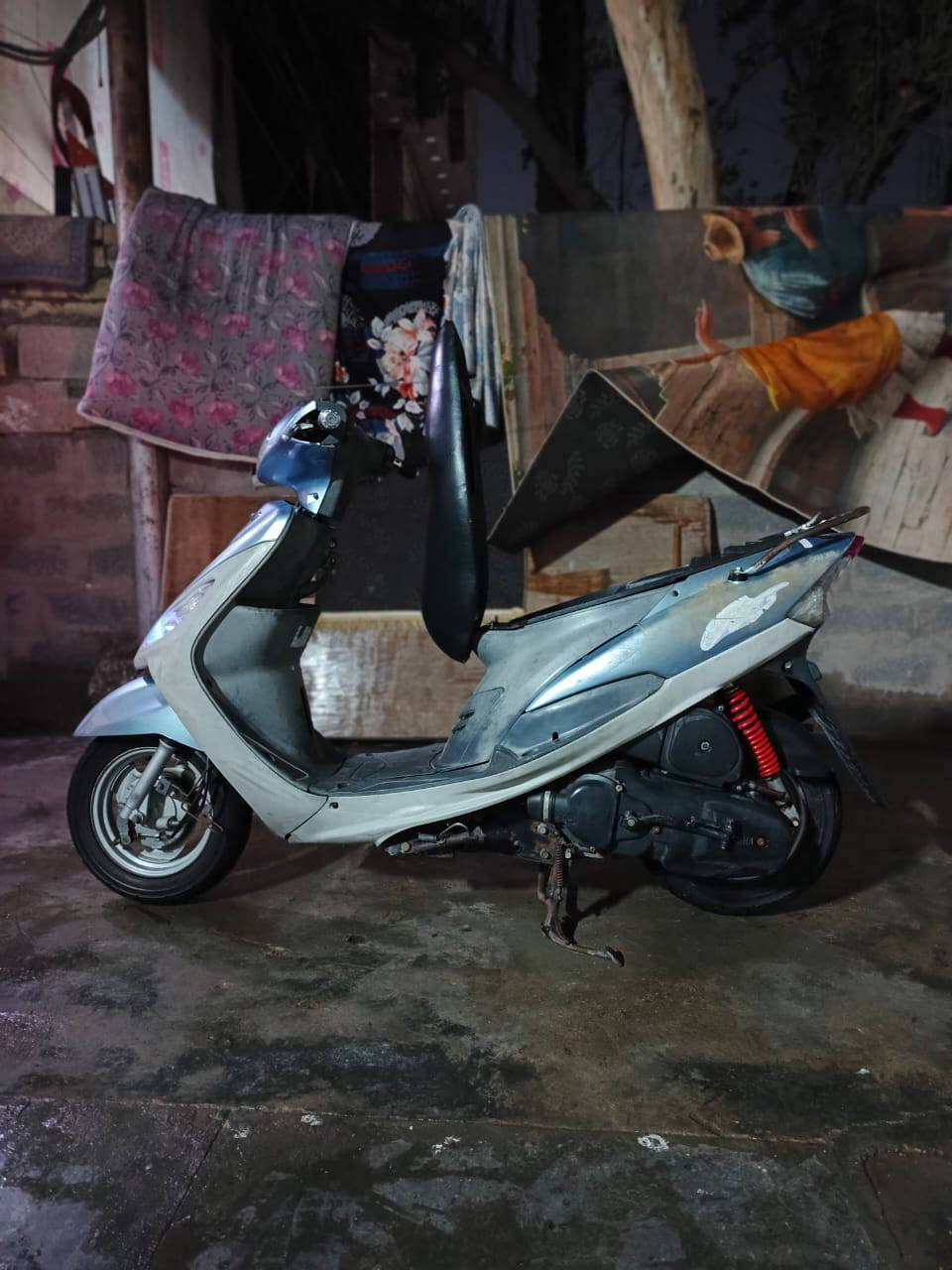 للبيع ماكس منغولي درجه خير من الله سعر 550وبيها مجال  ***********
