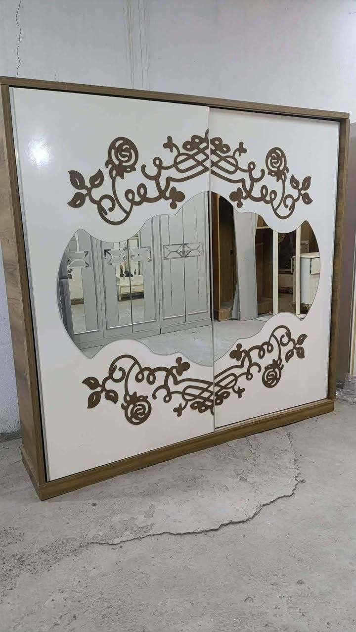 💎💗 غرفة نوم 5 قطع تركي 🇹🇷 
💯 نظافة 85%
 نظام سلايت
💸 السعر 400
🪛 شد مجاني
🚚 نقل مجاني
محافظات بكروه 💥  
إشارة 
إشارة 
إشارة إلى الأصدقاء 󱢏


**إذا كنت صاحب هذا الإعلان وتريد حذفه لأي سبب، رجاءا أرسل رسالة إلى الدعم الفني**