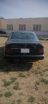 مرسيدس دب • ١٩٩٠ • رقم بغداد