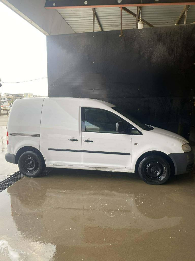 ئەم ڤانە بۆ فرۆشتنە بەناوی خۆشمانە ڕەقەموو سەنەوی نوێیە هیچ لێدانی نییە بەنزینیشە بۆ فرۆشتنە مودێڵ 2011    ـــــــــــ*********** شمشمل, السليمانية
