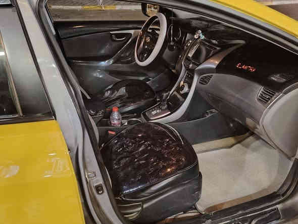 اسلام عليكم سيارة النترا 2013 أمريكي السيارة ليبل واحد حادثة بالكصة مال بنيد واضح أمامك بالسونار كير محرك صدر كفالة السيارة فول مواصفات متصرف علية ربع هيئة مصفرة السيارة جديدة مال جناي السعر ١٠٨ وبية مجال قليل سعر *********** مكان بغداد
