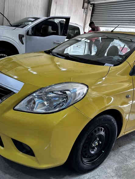 تحيه طيبه الاخوه 
الأعزاء نيسان صني هندي ٢٠١٤ ماشيه ١١٢ اللف السياره نضيفه وجاهزه محرك جديد كهربائيات جيده صدر نضيف بيها تعمير بدايه الشاصي الأيمن رقم جديد سنويه جديده بغداد اب اسمي هزه جديده السعر ٨٨ ورقه قفل مكان السياره بغداد العامريه 
***********
