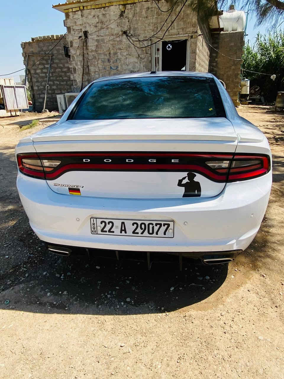 سلام عليكم جارجر ٢٠١٥كندي محرك ٦سندر
جديده جاهزهً من كلشي وضع شركه 
كفاله عامه  
اتصل ***********

