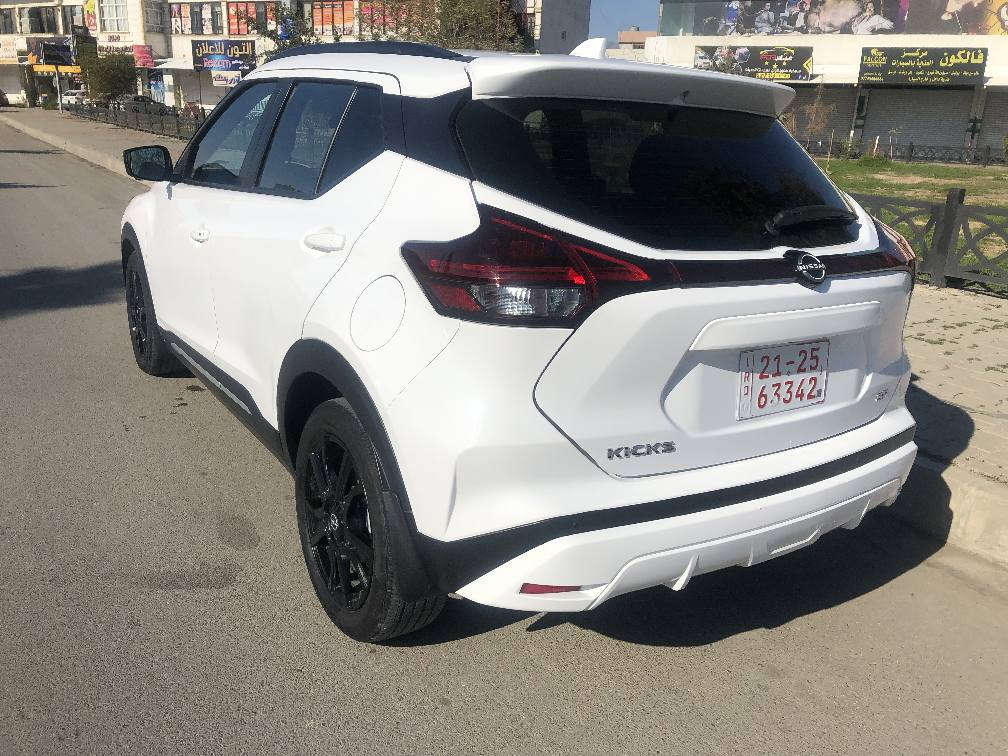 نيسان كيكس موديل 23 مواصفات SR ماشيه 29 الف ميل 
كاتي تترقم محافظات الاقليم مع مدة ترقيم 90 يوم 
بونيد صبغ فقط بدون دواخل بدون ايرباك 
هذا رقم الشاصي 3N1CP5DV9PL507605
سعر 143 وبيها مجال 
للاستفسار الاتصال على الرقمين 
***********--*********** كركوك, العراق
