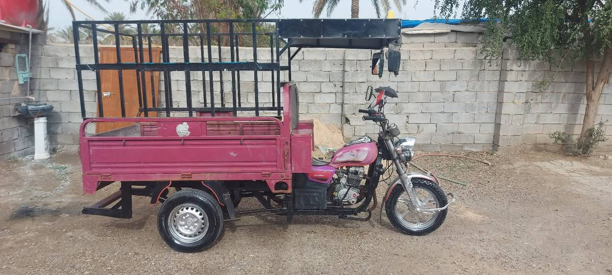 السلام عليكم ستوته لبيع جمره موديل 2018 نضيفه متعوب عليه نكره سلف وراق بيه ستوته خير من الله السعر مليون 550وبيه مجال اتصل ***********
