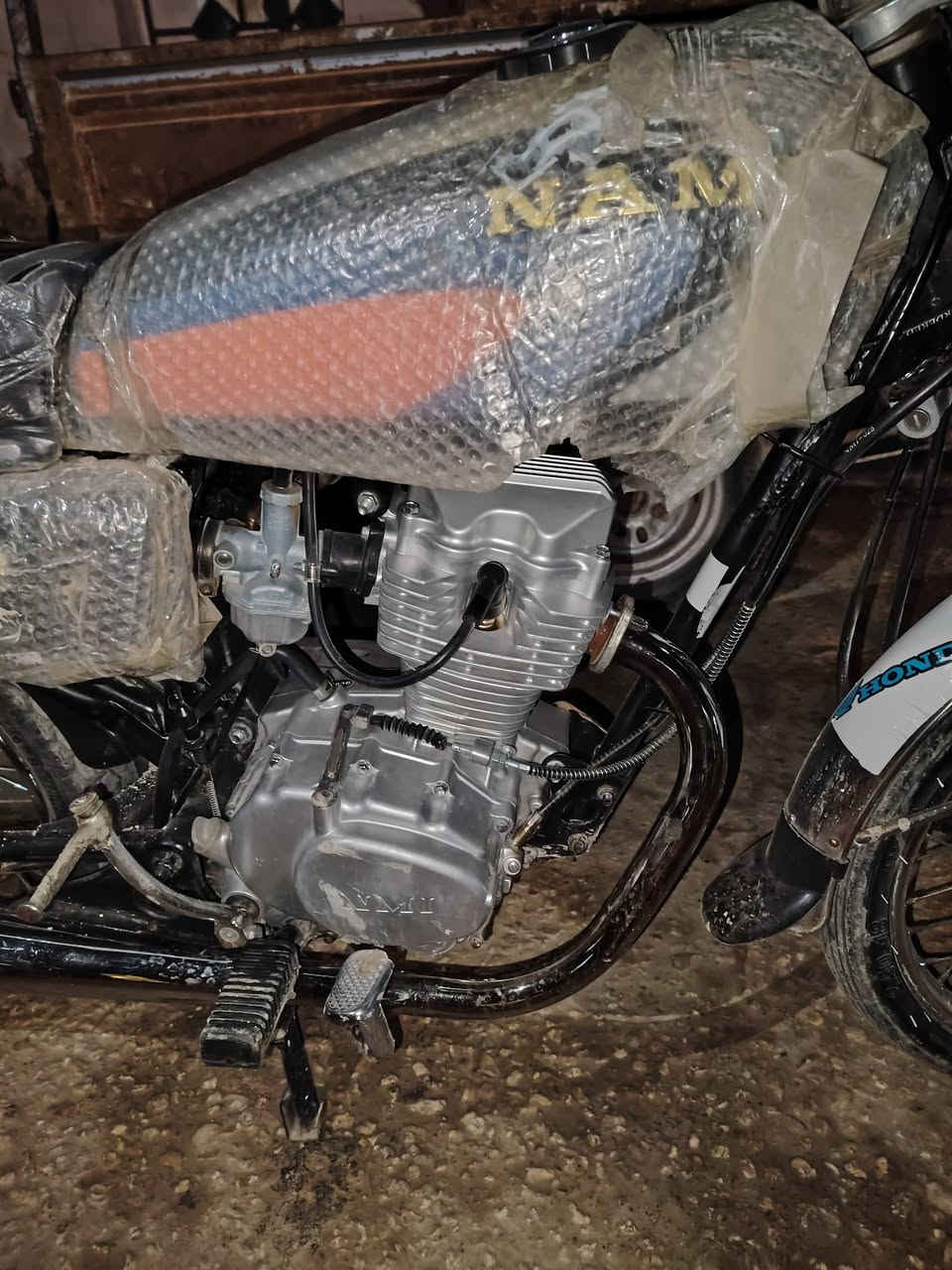 سلام عليكم دراجه للبيع نامه صلي رقم وسنويه سعر خاص متواجد وتساب ***********
