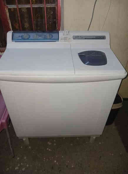 غساله هيتاشي 8 كيلو طوكيو يابان نظافه اكثر من 95% مشتغله شيء قليل السعر 200, الف العنوان الكرامه ***********
