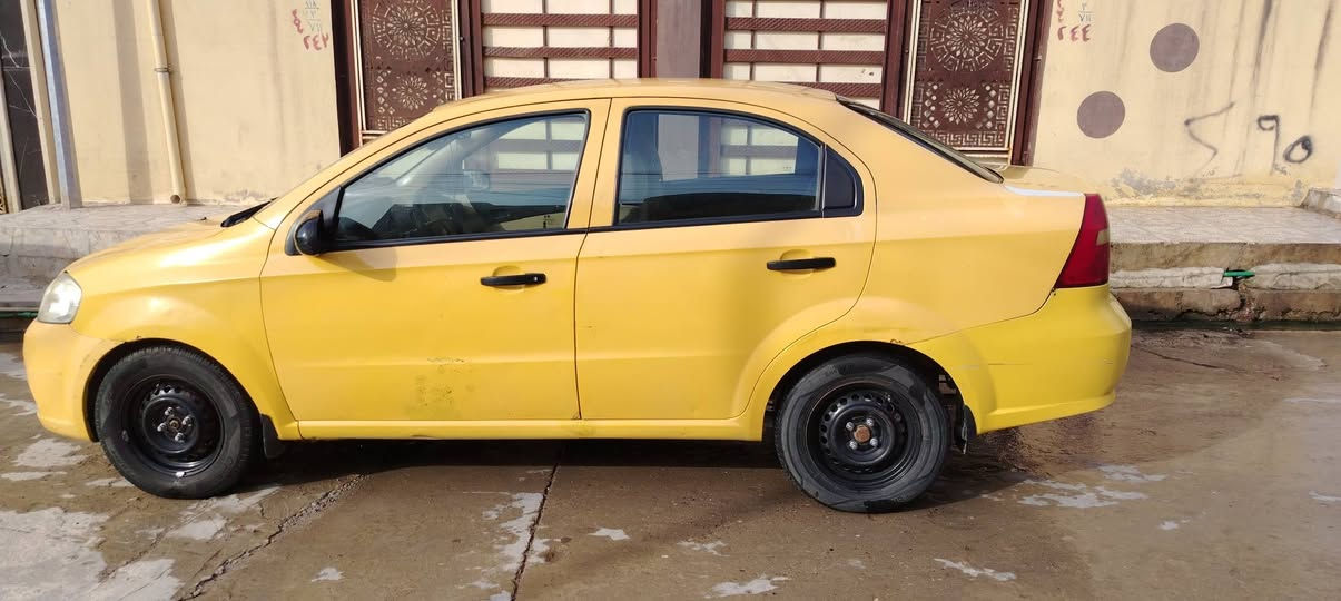 السلام عليكم افيو موديل ٢٠١١ رقم بغداد دولي باسمي هيئه وغرامات مصفره سنويه جديده داخل لونين اسود وعسلي مكينه وكير نظيف السعر ٥٣ موصل حي الوحده ماسنجر مارد تريد اتصل على الرقم ***********
