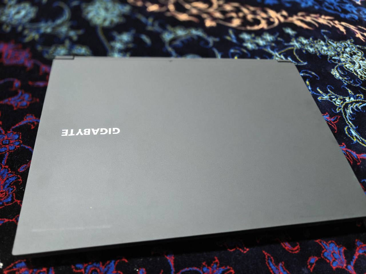 سلام علیکم ورحمت الله 

جبت لكن افضل لابتوب للالعاب واتصميم بسعر ناررر 🔥

المواصفات :-
Name Laptop : Gigabyte G6 KF  Gaming laptop
CPU : Core i7 13620h للالعاب و برمجه فوول
GPU : RTX 4060 8GB كرت شاشتها قوي جداء
Ram : 16Gb للالعاب والبرمجة فوول
hard : 1tb SSD سرعه قوية
Screen : 16 +WUXGA/FHD 165Htz شاشة قوية
نضافتها : 98%


السعر : مليون ٢٥٠ الف فقط🔥 
توصيل موجود داخل كل عراق 🚚


**إذا كنت صاحب هذا الإعلان وتريد حذفه لأي سبب، رجاءا أرسل رسالة إلى الدعم الفني**