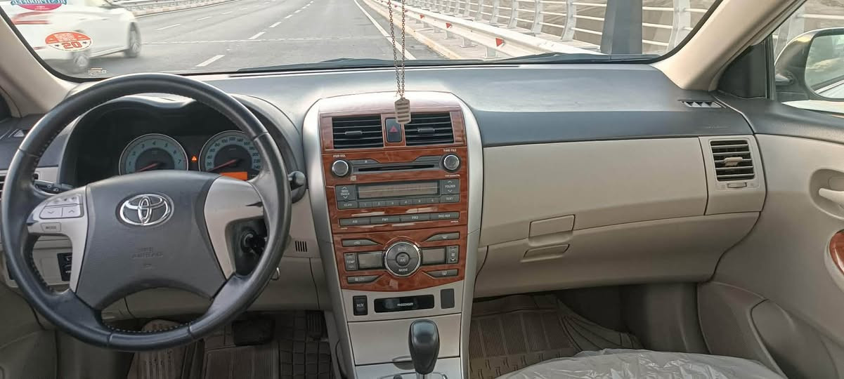 بیکاشۆ یابانی ٢٠١٣
بێ سبوغ و بێ قۆپ و بێ تعدیل
بێ مەسرەف 
٩٨ کم رۆیە 
سەیارەکە یەک دەستە
تبرید لمسە 
مەکینە مرغوب 
گێر و مەکینە و تەبرید بە شەرت 
*********** أربيل, العراق
