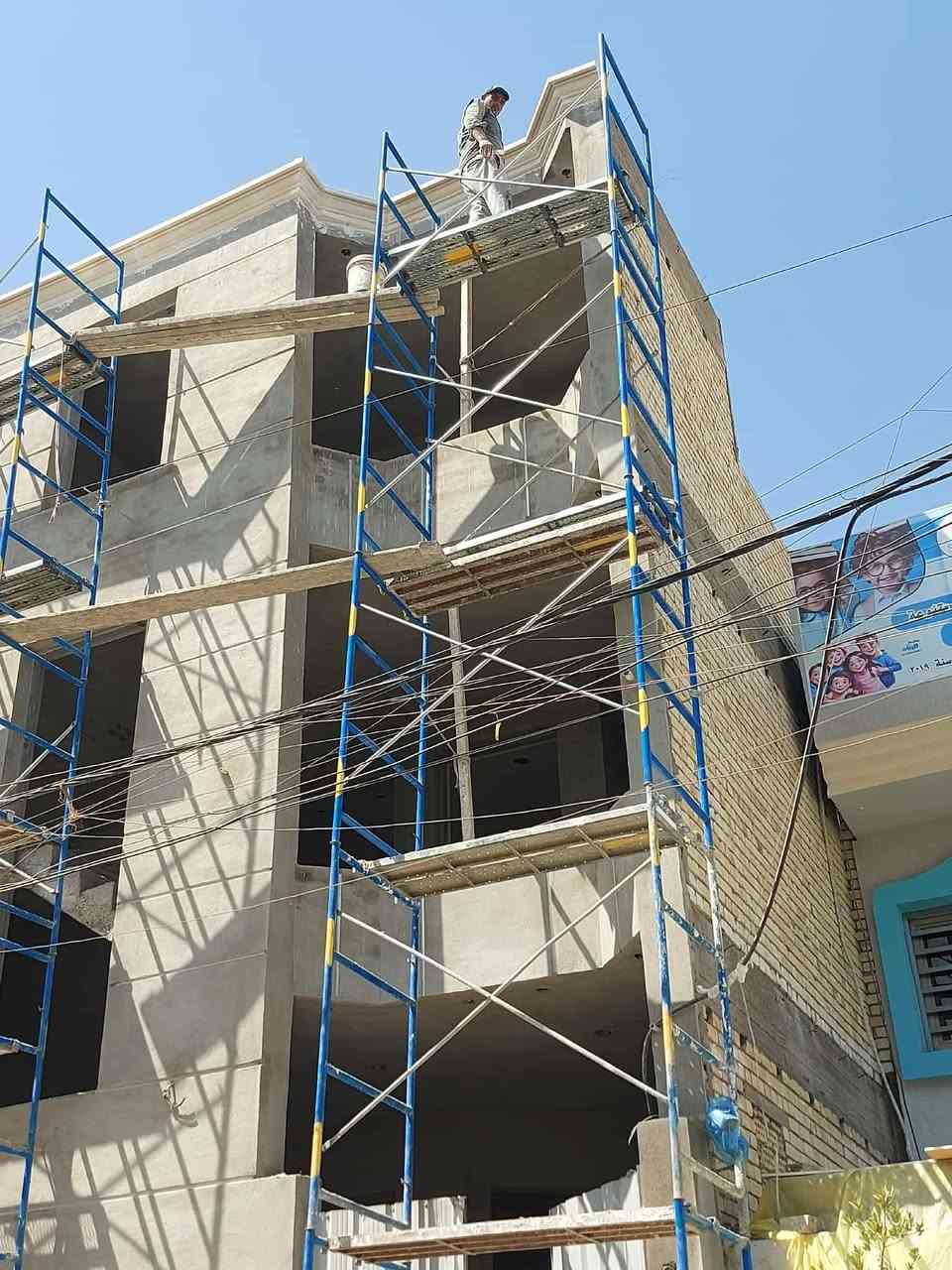 كادر مصري لبخ في بغداد لبخ درجة أولي خشنة ونعمه ونثر وتصفير مصطر وثقل نعمه وتشميع ***********
