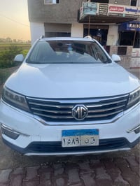 ار اكس ٥ • فابريكا بالكامل • فتحة سقف