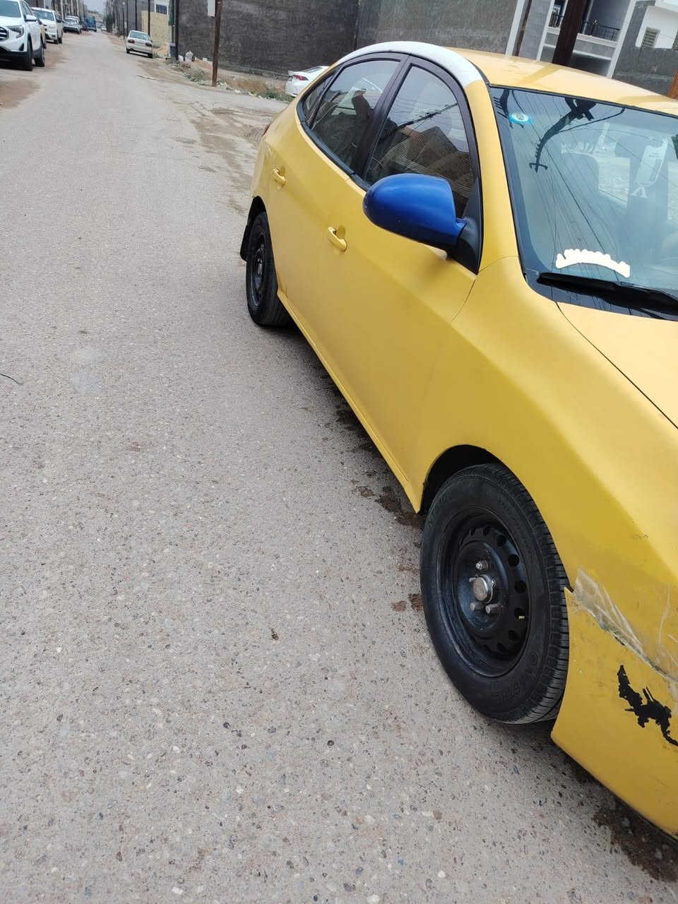 السلام عليكم سياره النترا موديل 8امريكي محرك 2000  رقمهه بغداد  للبيع السياره كدامك شوفهه زين حادثهه جاملغ خلفي وامامي بس محرك كير داخل كله خير من الله السعر 77وبيهه مجال للاتصال ***********.ااا ***********
