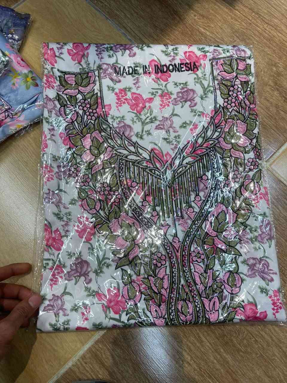 جملة و مفرد السعر جداً جداً مناسب ***********
