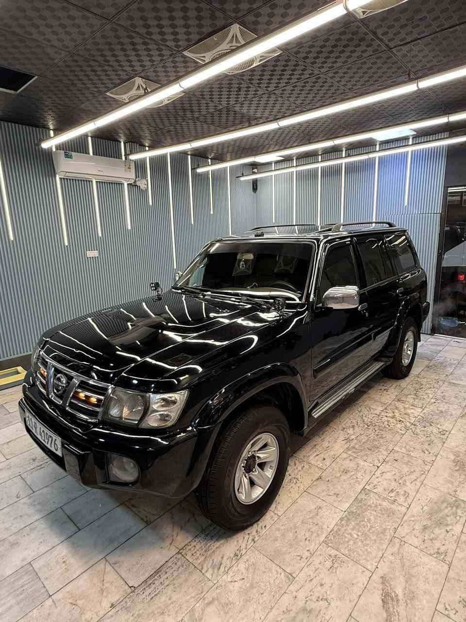 السلام عليكم
سوبر سفاري باترول ٢٠٠٢ 
مكينه 4800 vtc 
فول مواصفات ( كشنات جلد كهرباء- كير اوتو -فتحه -تحكم ستيرن -ثلاجه -٧ مقاعد )
عليها ادامه كامله من جميع النواحي
مكفوله من الحادث 
كير مكينه صدر تايرات فيول بم نوزلات 
عليها منظومه غاز جديده بعدها ٨٠ لتر 
رقم بغداد هزه وسنويه جديده 
سياره كامله وجاهزه من جميع نواحي الحمدلله
مكان السياره بغداد  
السعر ١٥٠ 
***********
