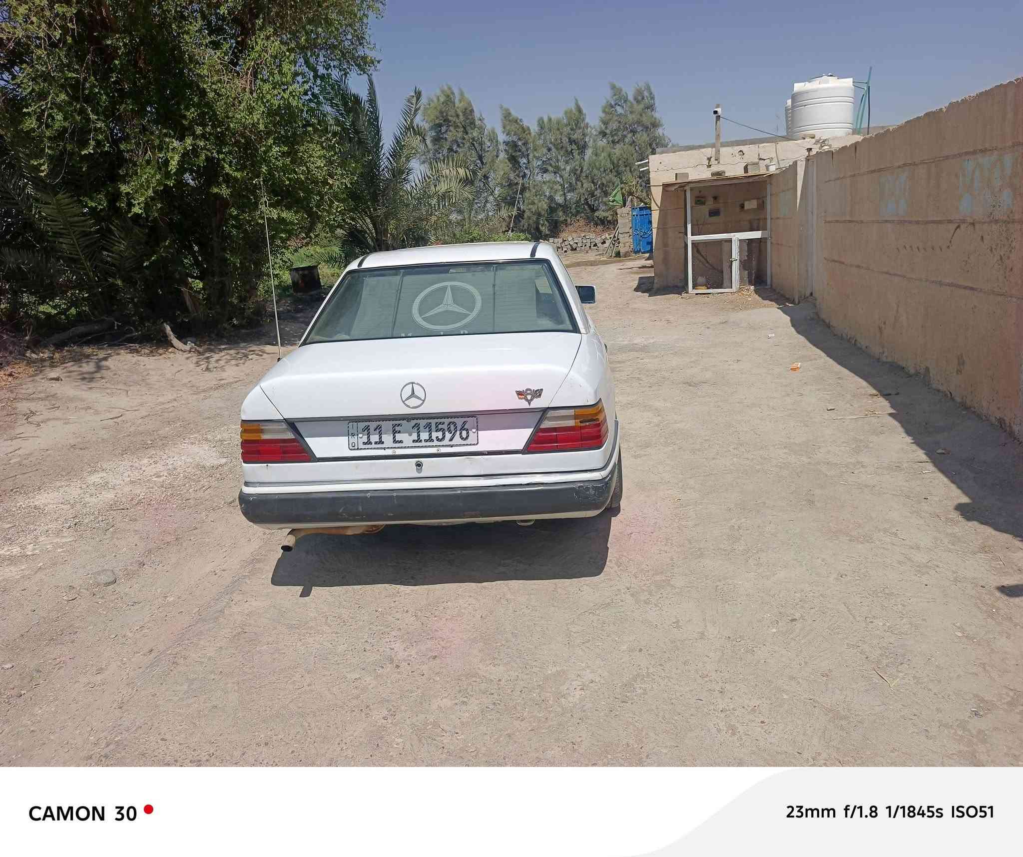 سلام عليكم سياره مارسدس دب اللبيع موديل ٩٠ رقم بغداد نكليزي تحويل تبريد شقال بيه مكينه٣٠٠٠ فيفيتي قواعد طاكات سياره جاهزه بكاني رفاعي السعر ٥٢وبيه مجال الموسيقى شراي رجان لا يمكن الرقم*********** موجود واتساب

