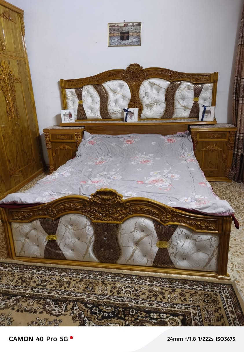 السلام عليكم غرفه نوم نوعيه زان مصري خشب فصال جديده مستخدمه فقط شهرين
سعر مليون و500وبيهامجال قليل
***********
