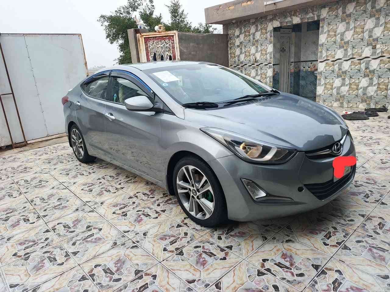 هونداي النترا موديل 2016 رقم بصره حره تحويل ثاني يوم سنويه مجدده 28 مشروع وطني وارد امريكي ضربته بنيد  تبديل بدون اي ضربه داخله فقط وبيه رشات تجميل فقط والباقي كفاله عامه مكينه 2000 دوش مكينه وكير وحداديه وتبريد وتخم تايرات كله مكفول سياره جاهزه مال جناي بمعنه الكلمه مواصفات تحكم ستيرن شاره بل مرايه شاشه كبيره كامره دسك خلفي وأمامي ويل كب بيه هواي مواصفات ماشيه 150 الف حقيقي مكان سياره ناصريه سعر 103 بيه مجال قليل رقم الهاتف *********** أنه مكلف بل نشر خابر راعيه بيك خير وتدلل
